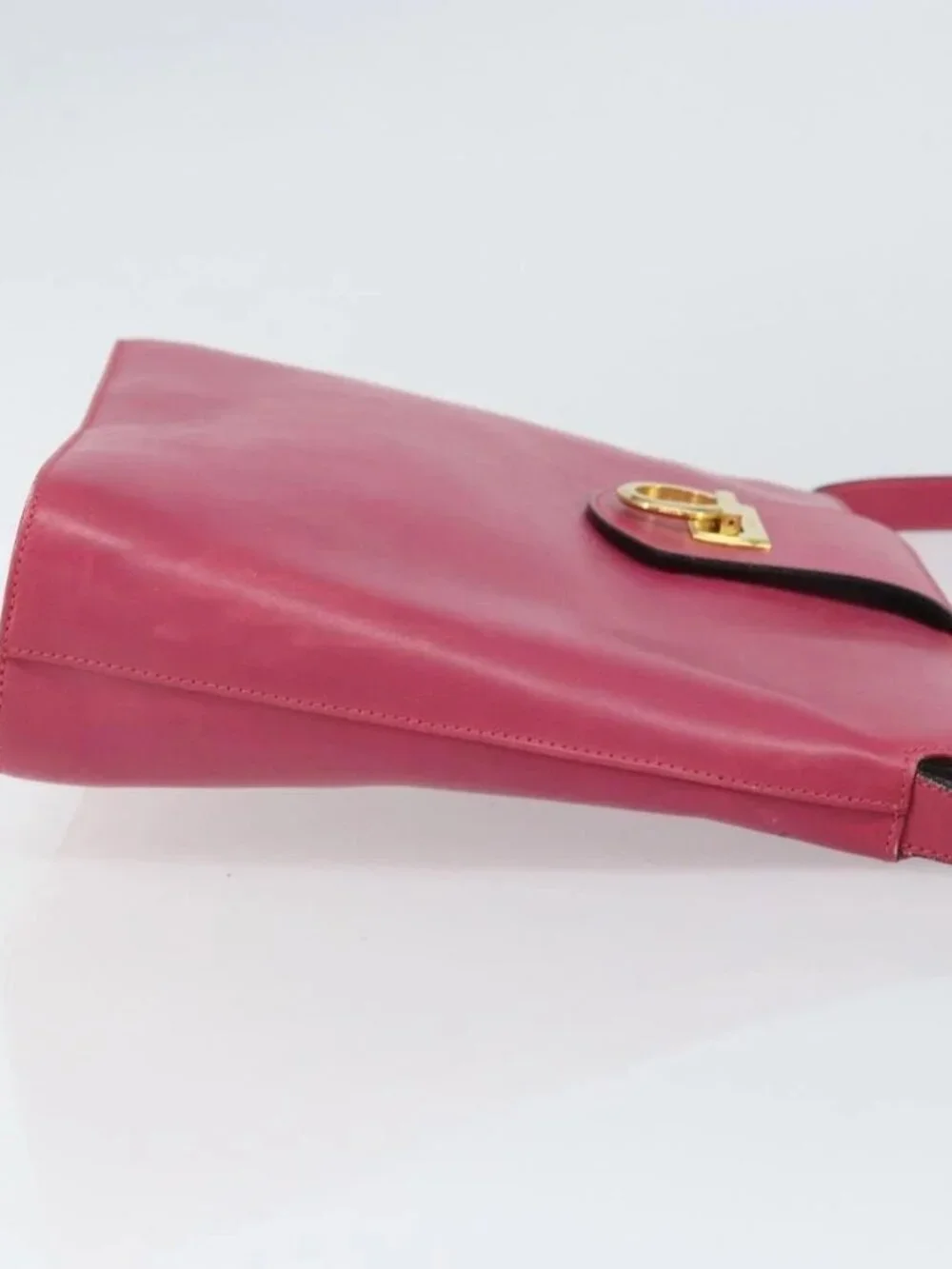 Salvatore Ferragamo Gancini Shoulder Bag Leather Pink Gold Auth 156730